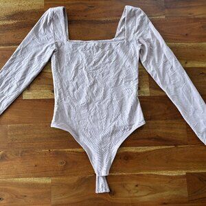 Aritzia Babaton Contour Squareneck Long Sleeve Bodysuit - Medium